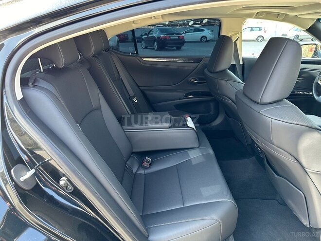 Lexus ES 200 2022, 9,188 km - 2.0 l - Bakı