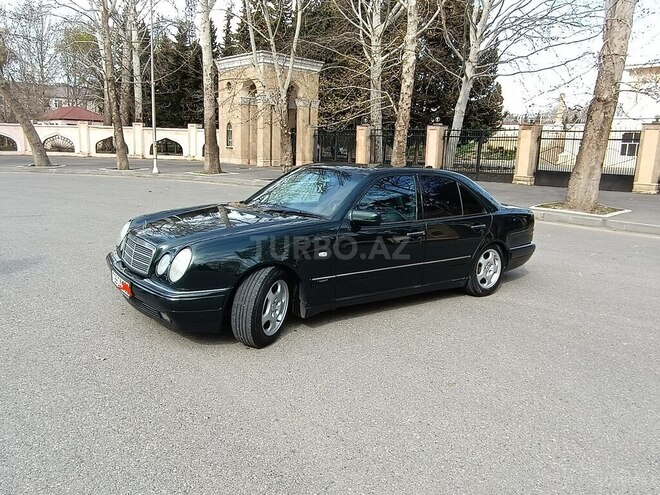 Mercedes E 220 1999, 295,000 km - 2.2 l - Mingəçevir