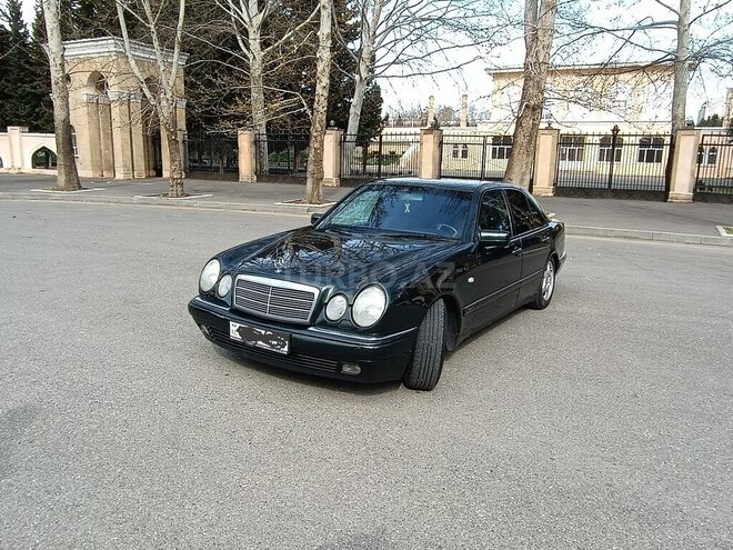 Mercedes E 220 1999, 295,000 km - 2.2 l - Mingəçevir