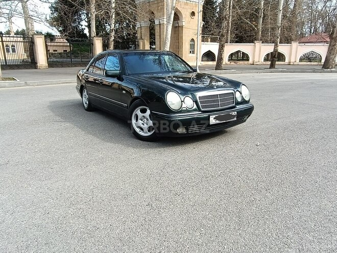 Mercedes E 220 1999, 295,000 km - 2.2 l - Mingəçevir