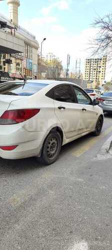 Hyundai Accent 2011, 270,000 km - 1.6 l - Bakı