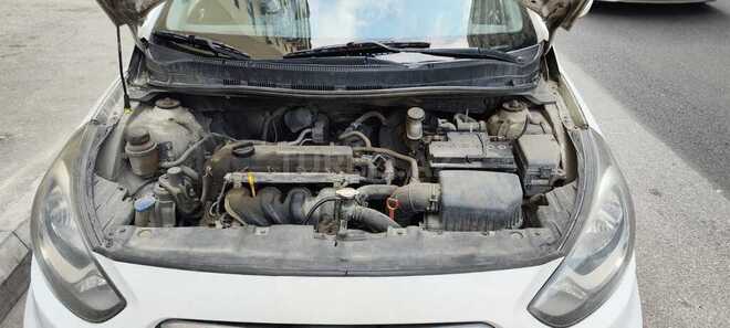 Hyundai Accent 2011, 270,000 km - 1.6 l - Bakı