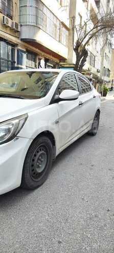 Hyundai Accent 2011, 270,000 km - 1.6 l - Bakı