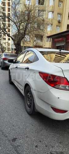 Hyundai Accent 2011, 270,000 km - 1.6 l - Bakı