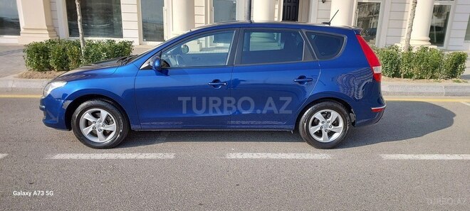 Hyundai i30 2011, 216,000 km - 2.0 л - Bakı