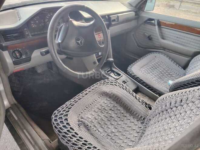 Mercedes E 300 1991, 234,578 km - 3.0 л - Bakı