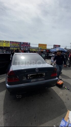 Mercedes C 240 2000, 376,400 km - 2.4 l - Bakı