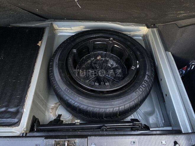 Mercedes E 240 1999, 353,000 km - 2.4 l - Tovuz