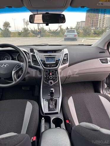 Hyundai Elantra 2015, 204,387 km - 1.8 л - Sumqayıt