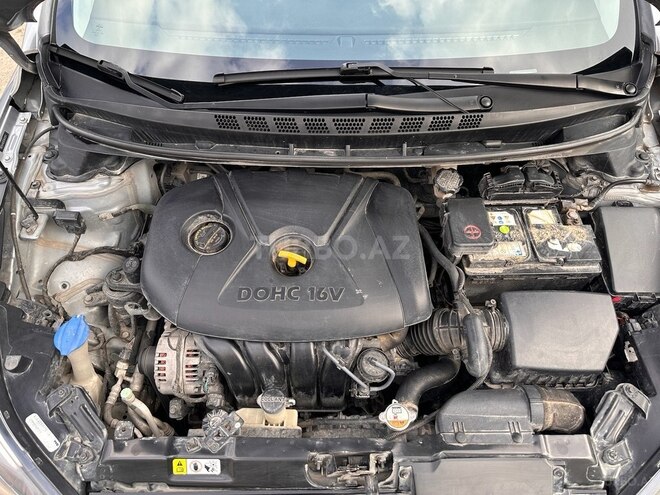 Hyundai Elantra 2015, 204,387 km - 1.8 л - Sumqayıt