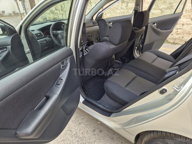 Toyota Corolla 2006, 284,560 km - 1.4 л - Bakı