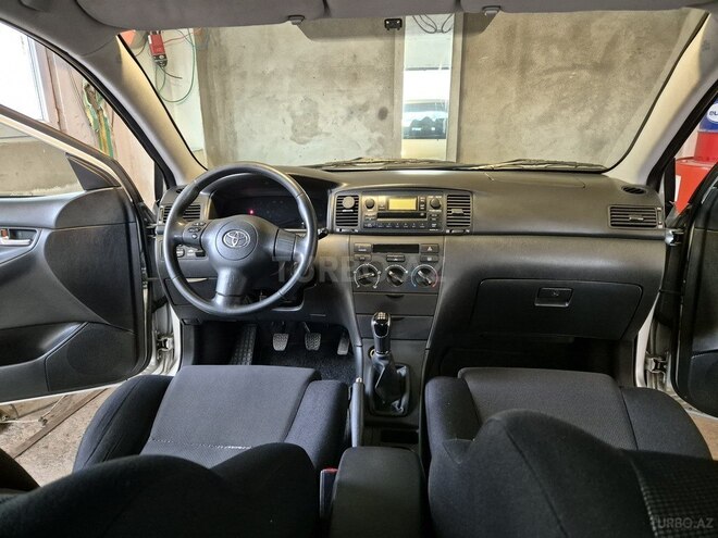 Toyota Corolla 2006, 284,560 km - 1.4 л - Bakı