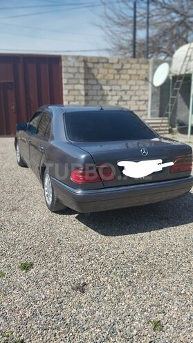 Mercedes E 230 1996, 637,858 km - 2.3 l - Gəncə