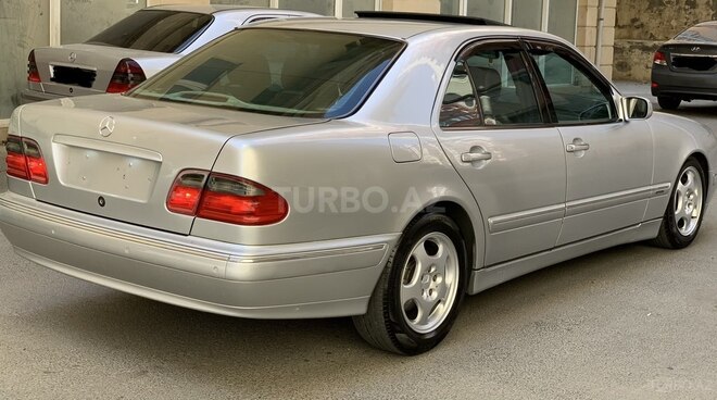 Mercedes E 320 2001, 381,013 km - 3.2 l - Bakı