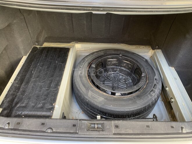 Mercedes E 320 2001, 381,013 km - 3.2 l - Bakı