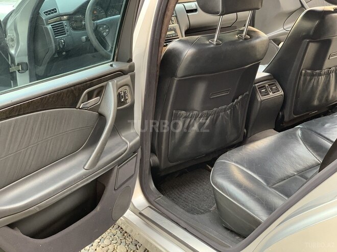 Mercedes E 320 2001, 381,013 km - 3.2 l - Bakı
