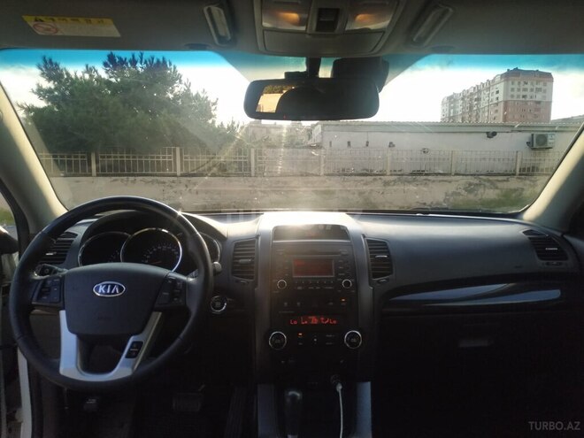 Kia Sorento-8