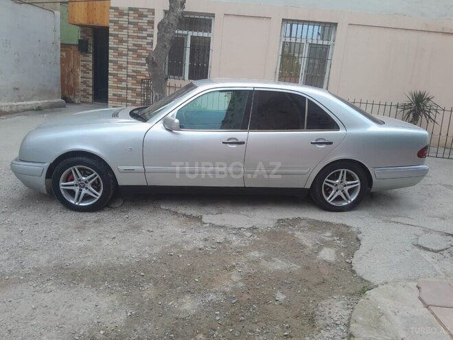 Mercedes E 200 1995, 232,320 km - 2.0 l - Bakı