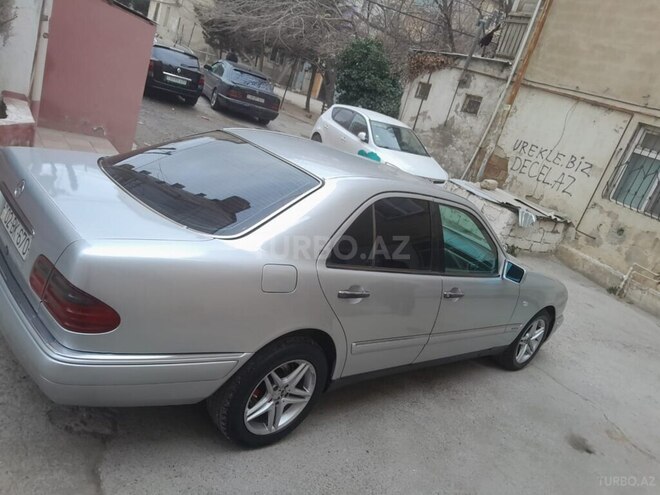 Mercedes E 200 1995, 232,320 km - 2.0 l - Bakı