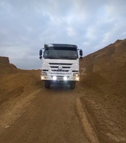 HOWO Sinotruk 2010, 380,000 km - 9.7 l - Bakı