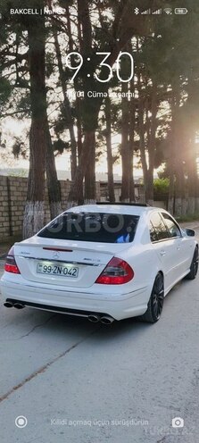 Mercedes E 240