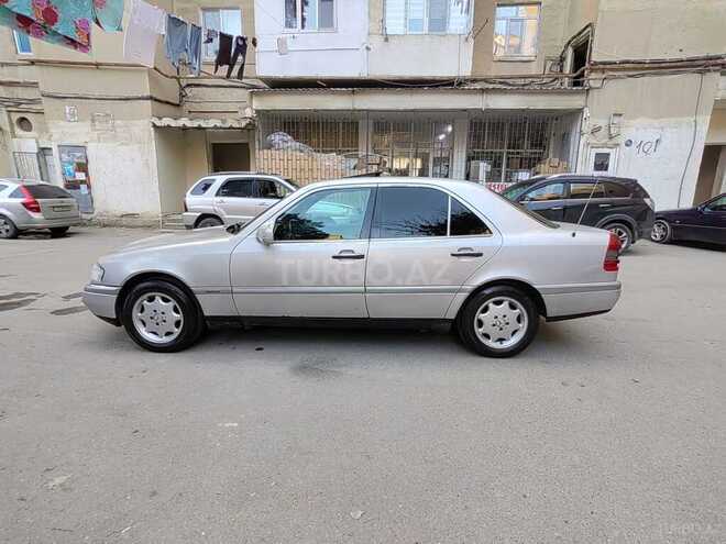 Mercedes C 220 1995, 356,000 km - 2.2 l - Bakı