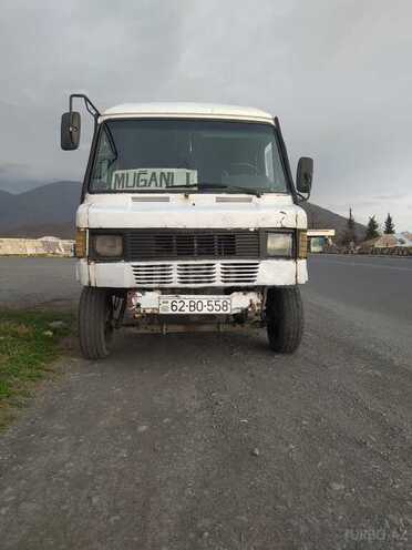 Mercedes 208 D 1993, 50,000 km - 2.9 l - Zaqatala