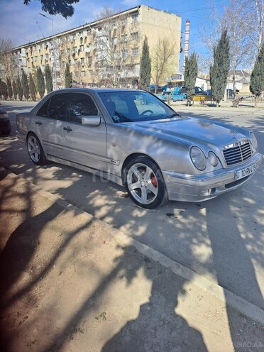 Mercedes E 320 1998, 385,000 km - 3.2 l - Mingəçevir