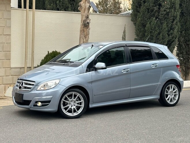 Mercedes B 170 2008, 111,000 km - 1.7 l - Bakı