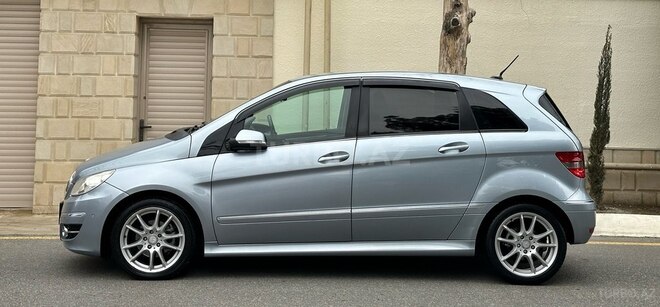 Mercedes B 170 2008, 111,000 km - 1.7 l - Bakı