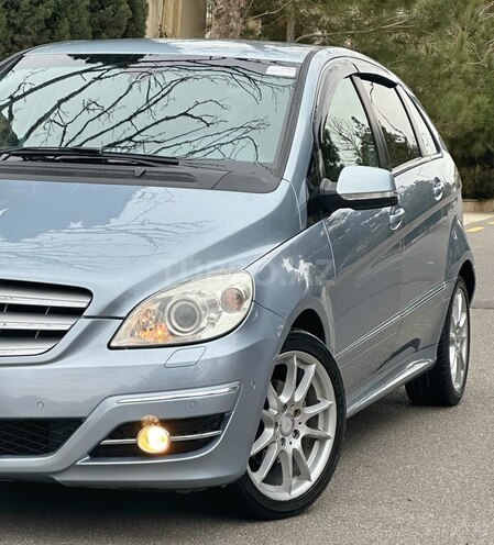 Mercedes B 170 2008, 111,000 km - 1.7 l - Bakı