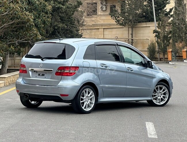 Mercedes B 170 2008, 111,000 km - 1.7 l - Bakı