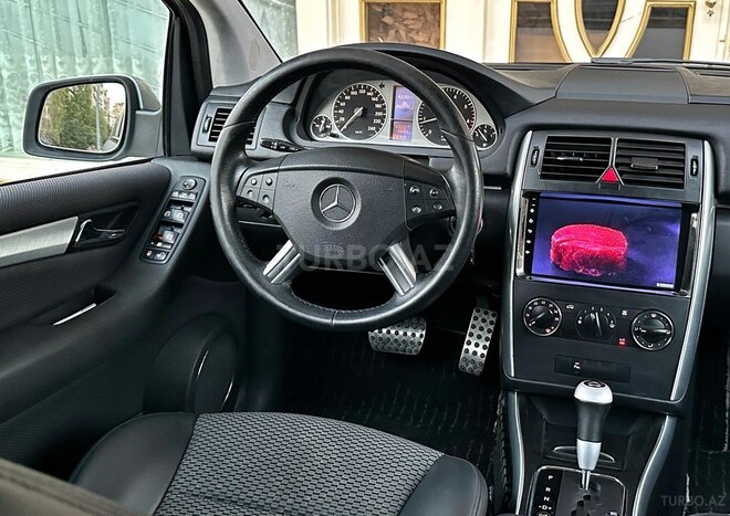 Mercedes B 170 2008, 111,000 km - 1.7 l - Bakı