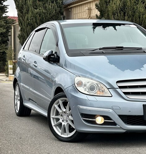 Mercedes B 170 2008, 111,000 km - 1.7 l - Bakı