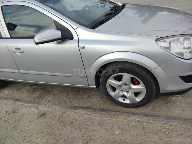 Opel Astra 2008, 245,000 km - 1.4 l - Bakı