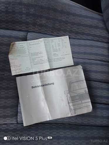 Mercedes E 200 1992, 418,500 km - 2.0 l - Şəmkir
