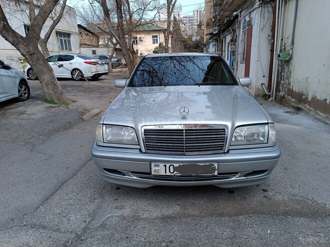 Mercedes C 180 1999, 235,000 km - 1.8 л - Bakı