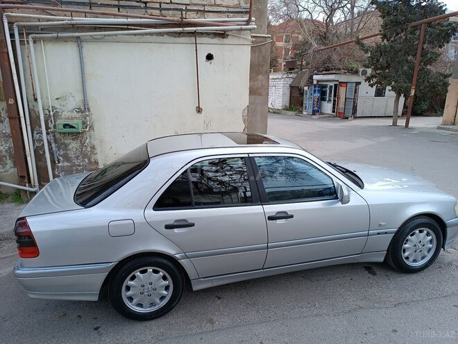 Mercedes C 180 1999, 235,000 km - 1.8 л - Bakı
