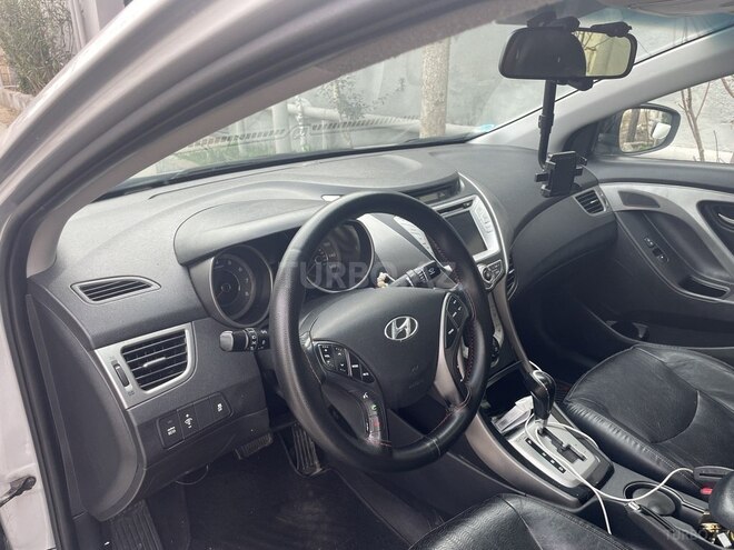 Hyundai Elantra 2012, 211,111 km - 1.8 l - Bakı