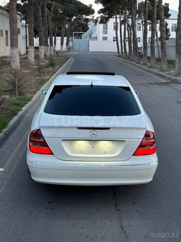 Mercedes E 240 2004, 270,000 km - 2.6 l - Bakı