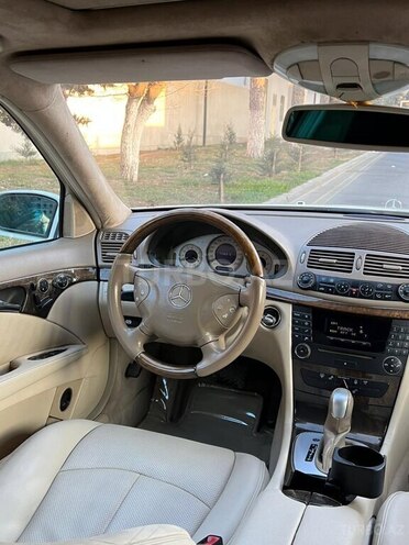 Mercedes E 240 2004, 270,000 km - 2.6 l - Bakı