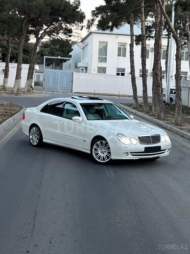 Mercedes E 240 2004, 270,000 km - 2.6 l - Bakı