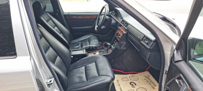 Mercedes E 220 1995, 177,500 km - 2.2 l - Bakı