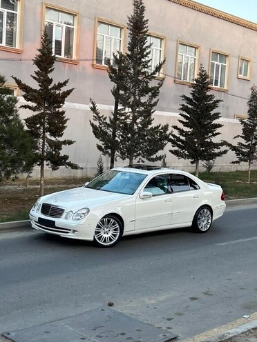 Mercedes E 240 2004, 270,000 km - 2.6 l - Bakı