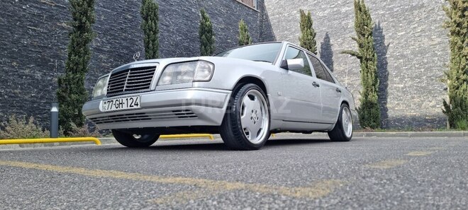 Mercedes E 220 1995, 177,500 km - 2.2 l - Bakı