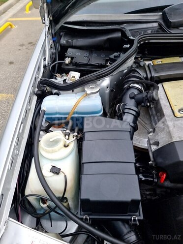 Mercedes E 220 1995, 177,500 km - 2.2 l - Bakı