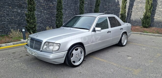 Mercedes E 220 1995, 177,500 km - 2.2 l - Bakı
