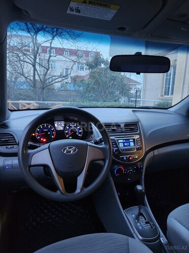 Hyundai Accent 2015, 136,000 km - 1.6 l - Bakı