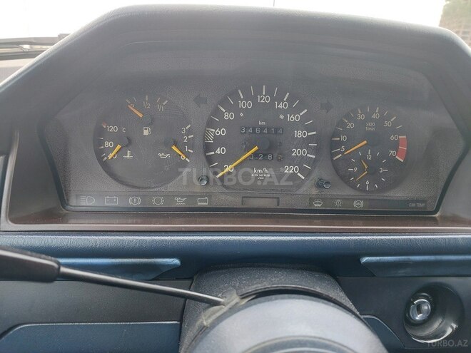 Mercedes E 230 1991, 346,500 km - 2.3 l - Bakı