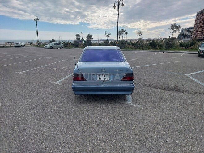 Mercedes E 230 1991, 346,500 km - 2.3 l - Bakı